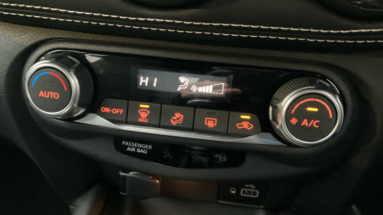 Nissan Juke 1.0 DiG-T 114 N-Connecta 5dr Petrol Hatchback